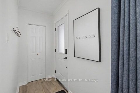 Additional image 8 of 37 Avis Crescent, Toronto, ON, M4B 1B8