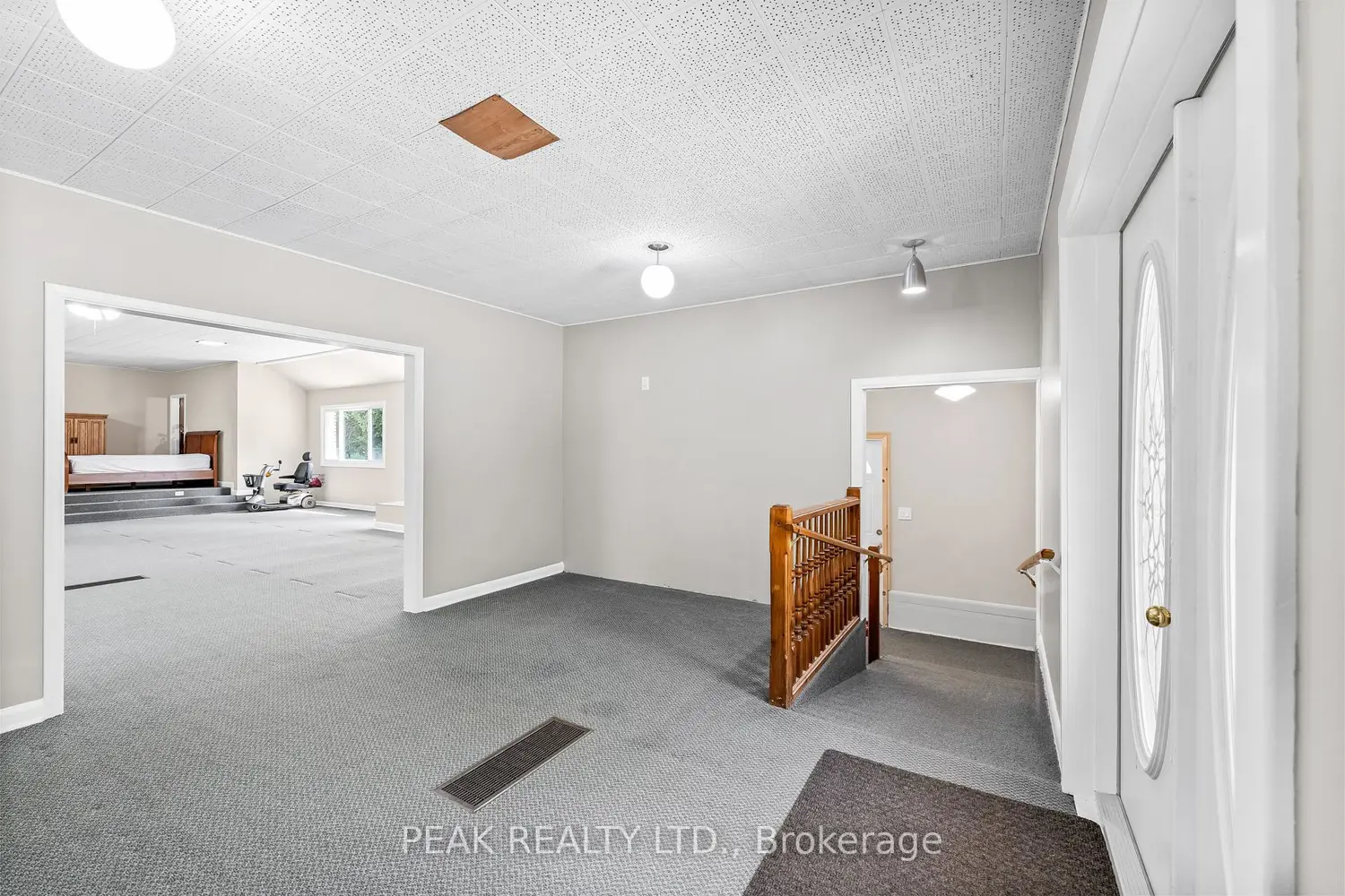 Additional image 10 of 1812 Frontenac Road