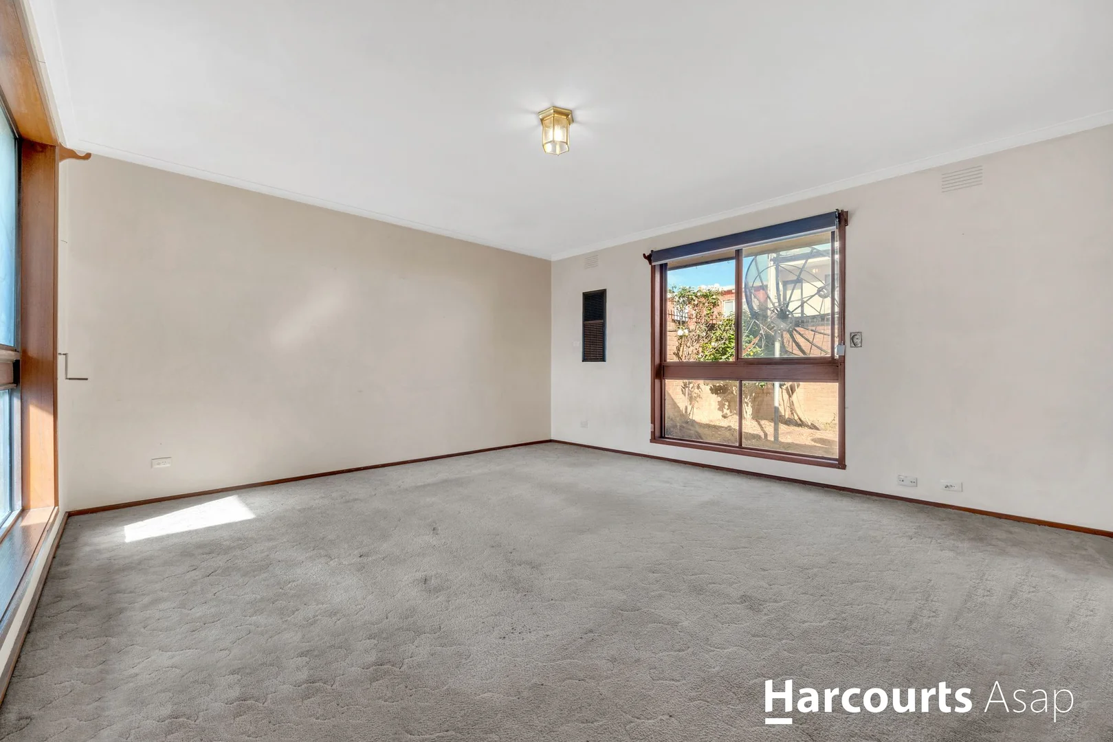Additional image 3 of 2/1389 Heatherton Road, Dandenong VIC 3175