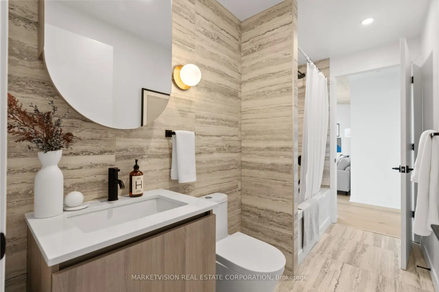 Additional image 10 of 2625 Dundas Street 405