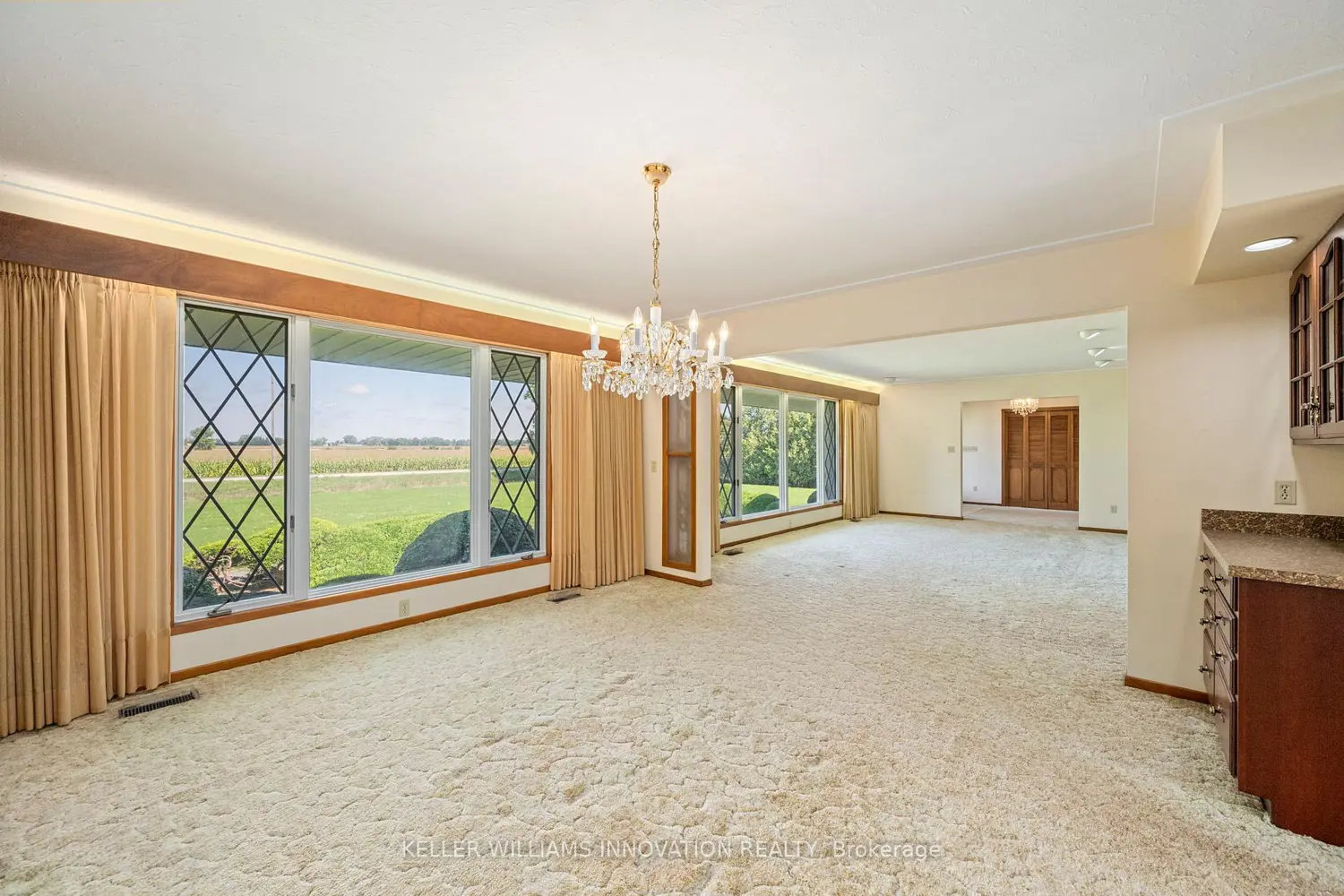 Additional image 11 of 6828 Third Line Road