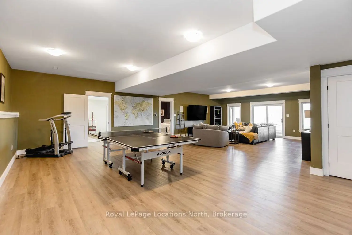 Additional image 13 of 5385 8 Line