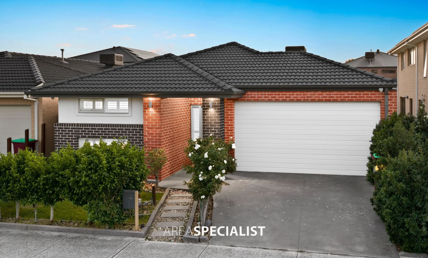 18 Greenslate Street, Clyde North VIC 3978
