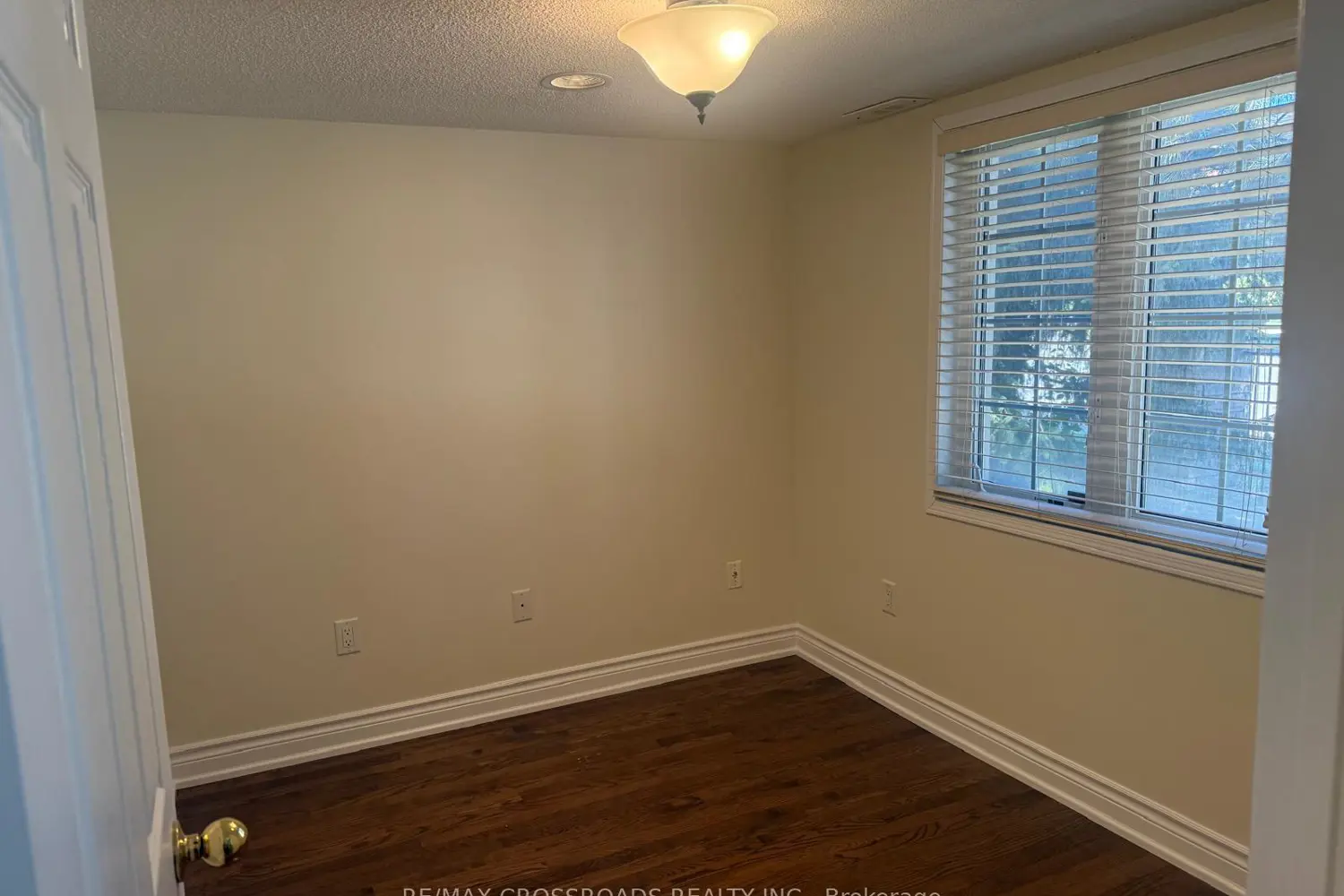 10 Post Oak Drive 2 photo 5