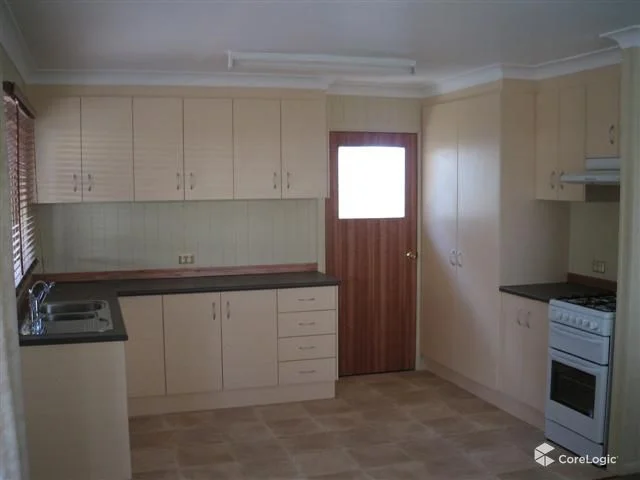 Additional image 3 of 1/30 Rae Street, Roma QLD 4455