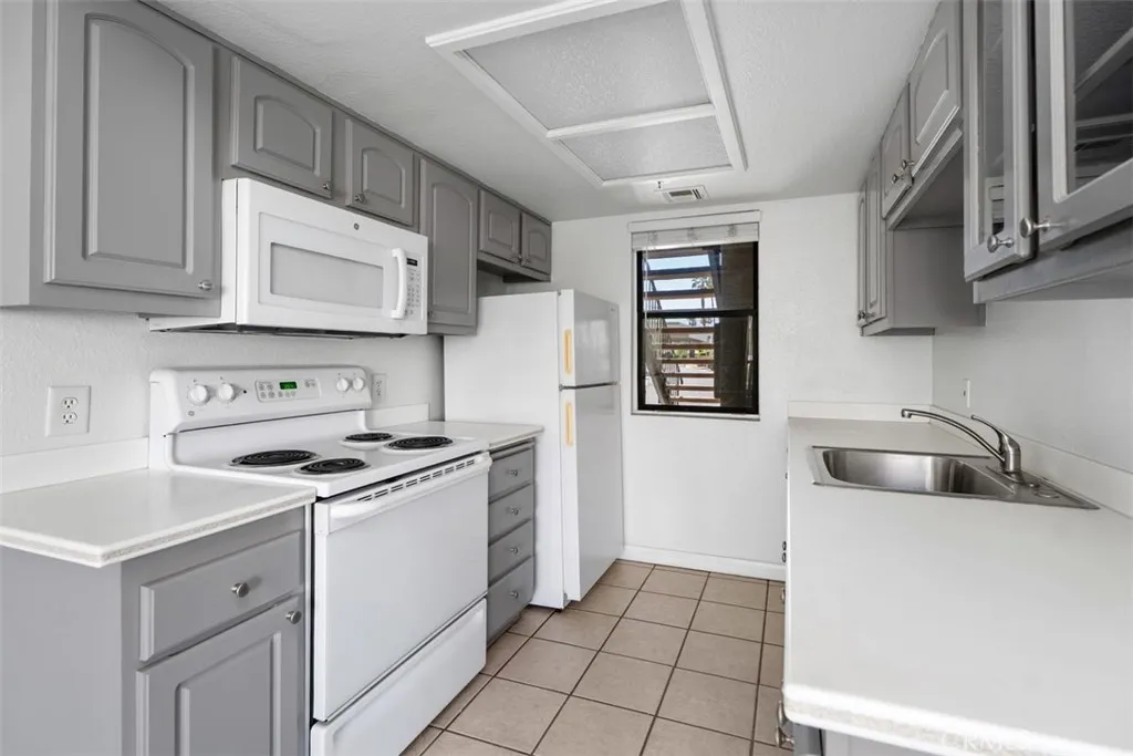 Additional image 18 of 43376 Cook Street Unit 161, Palm Desert, CA 92211