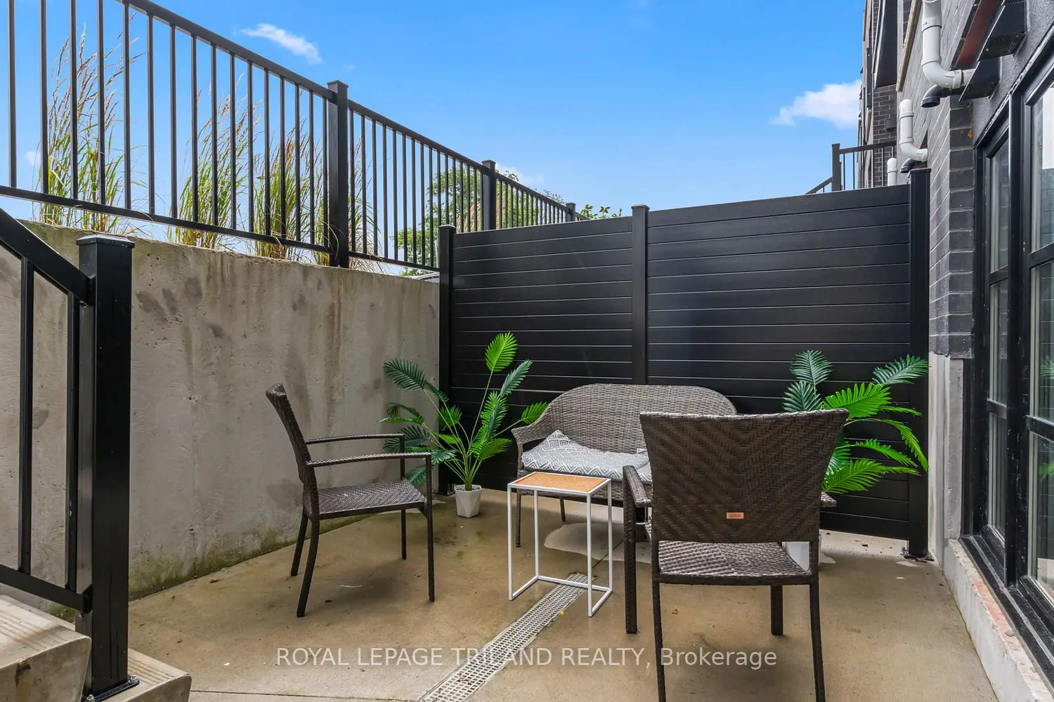 Additional image 16 of 3900 Savoy Street 129