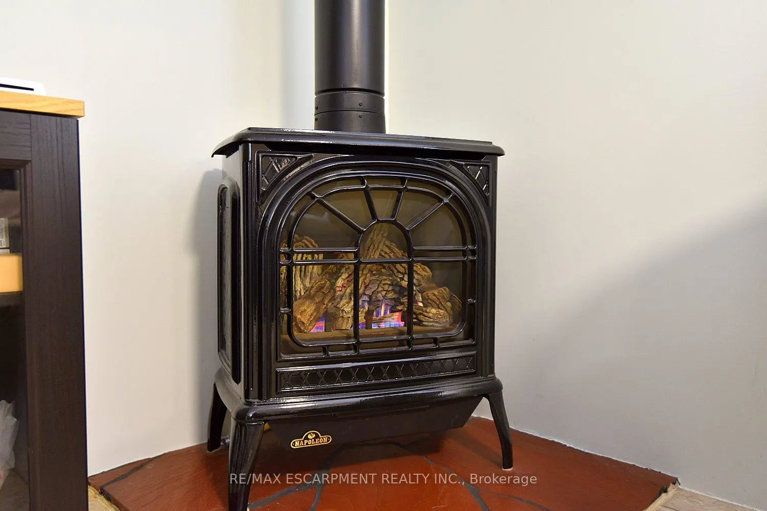 Additional image 10 of 34 Davis Street