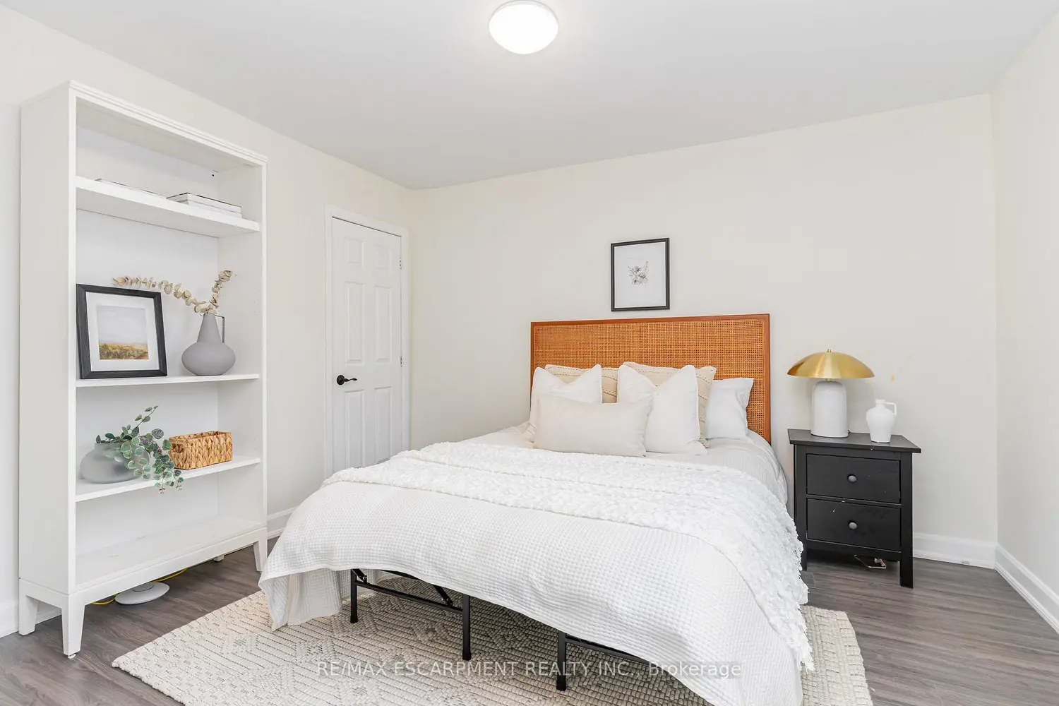 Additional image 6 of 4 Robins Avenue