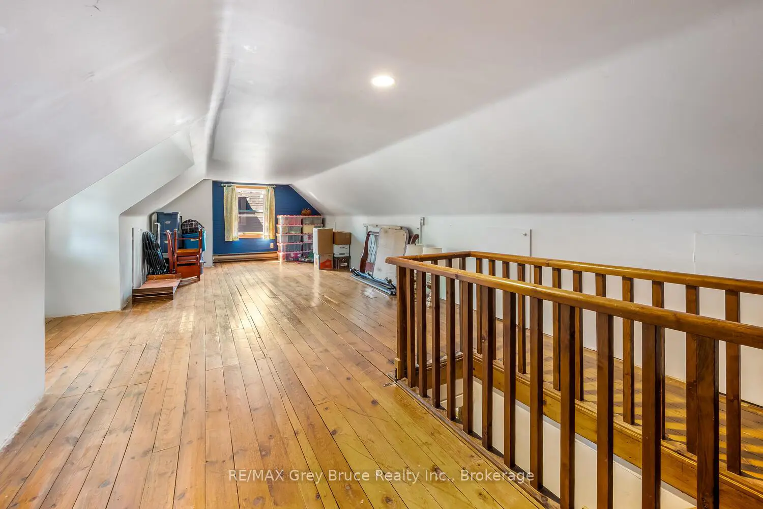 Additional image 15 of 1075 4Th Avenue
