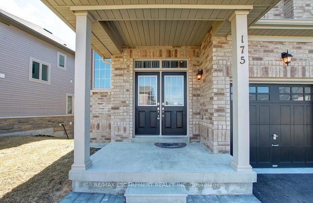 Additional image 2 of 175 Gold Park Gate, Essa, ON, L3W 0B4