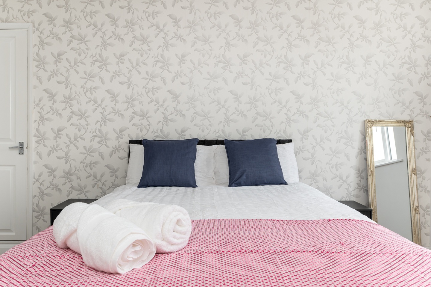 Additional image 11 of 5 Bed Detached House, Fully Furnished In North Leeds, LS17, N1 7GU