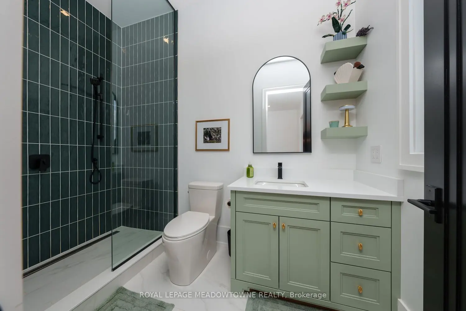 Additional image 12 of 6089 First Line