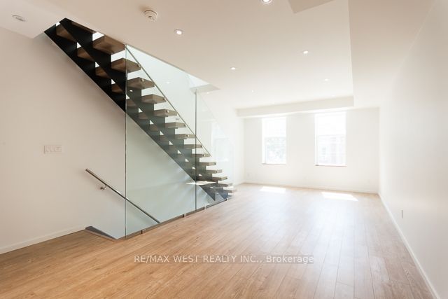 Additional image 4 of A-1118 Queen Street W, Toronto, ON, M6J 1H9