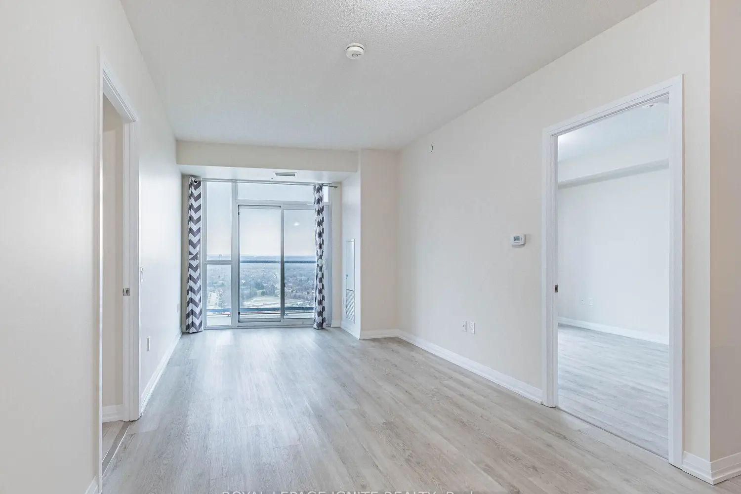 Additional image 4 of 35 Watergarden Drive 2516