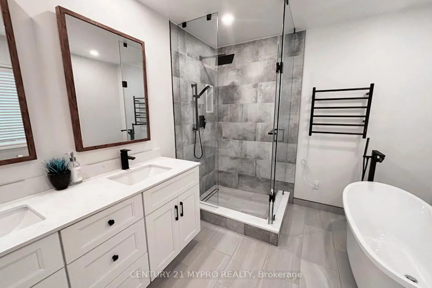 Additional image 3 of 2 Whitestone Drive