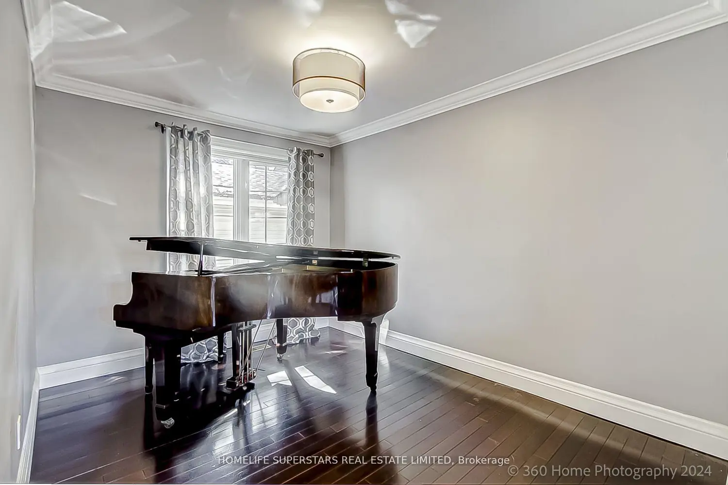 Additional image 4 of 47 Harlow Crescent