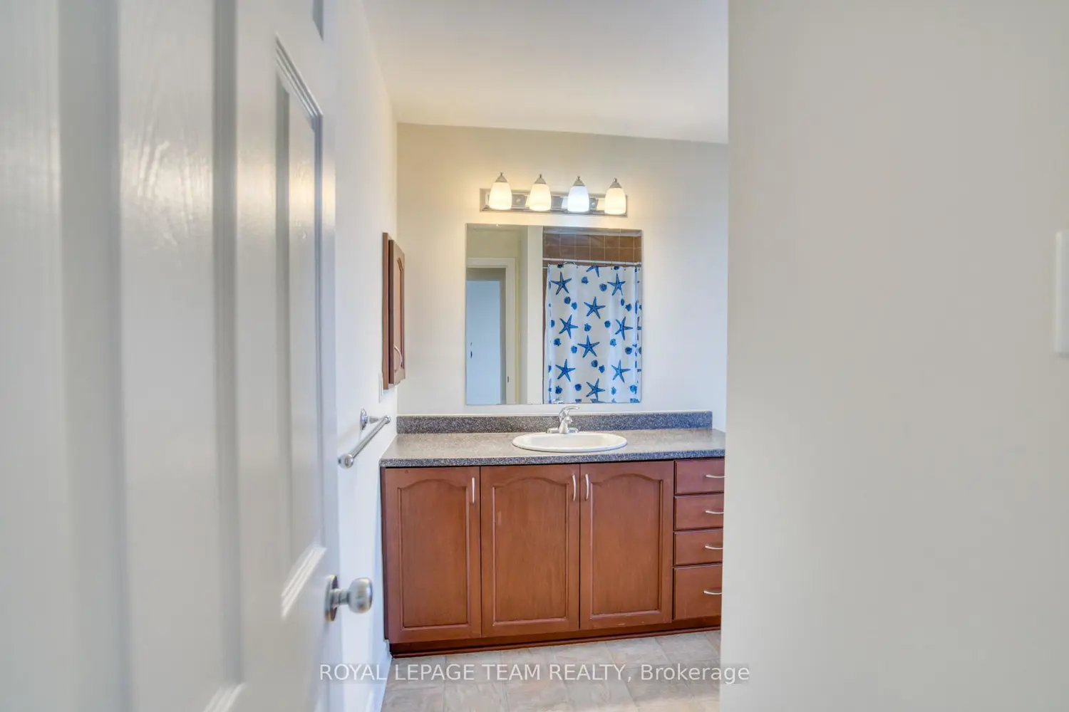 Additional image 17 of 176 Paseo Private 7