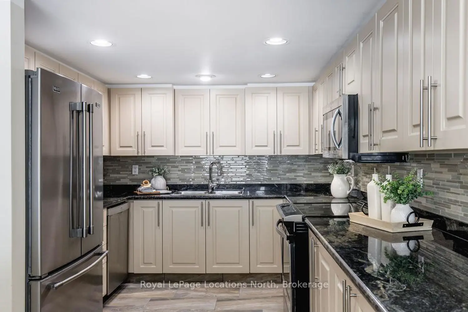 Additional image 6 of 4 Beck Boulevard 6