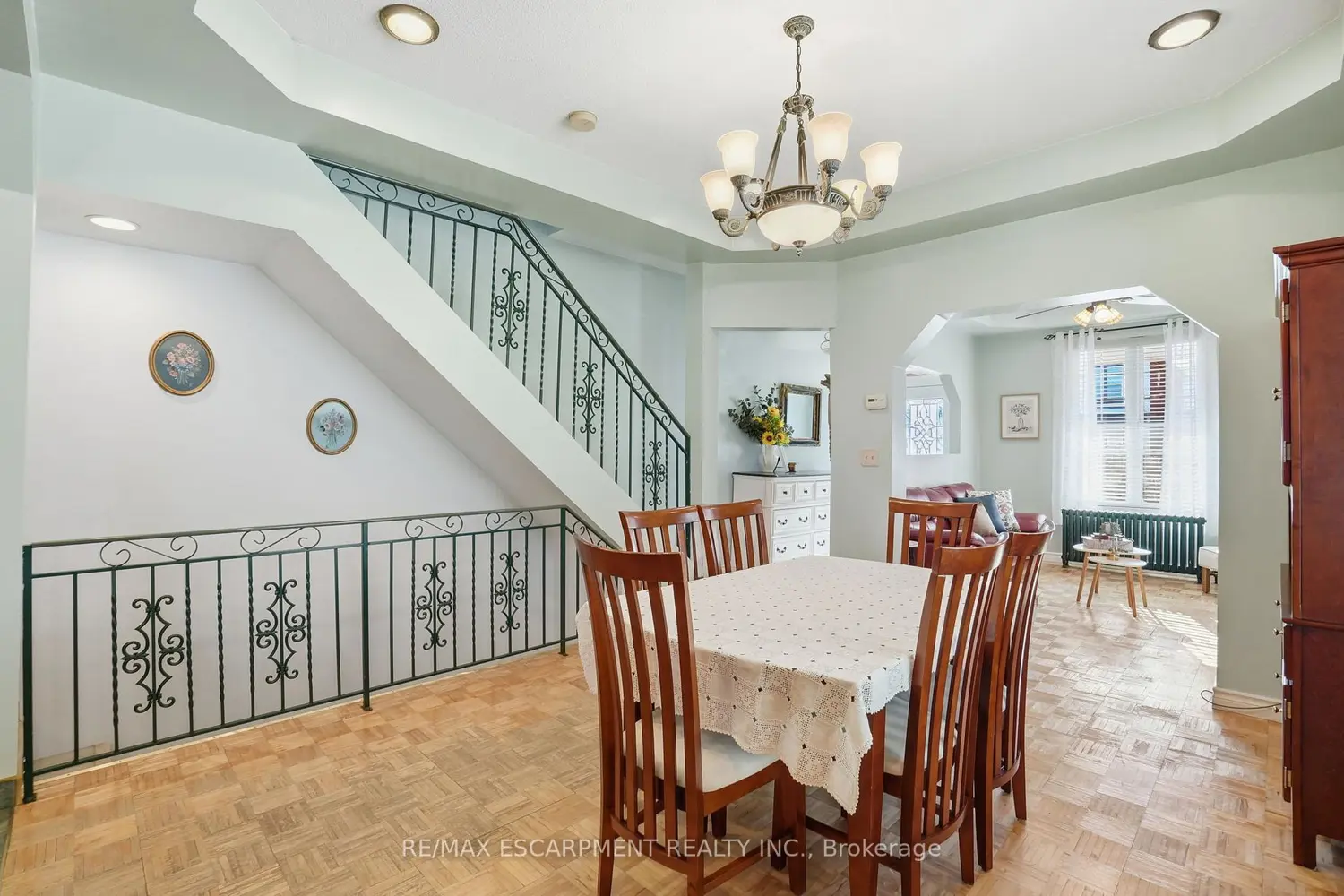 Additional image 6 of 81 Simcoe Street