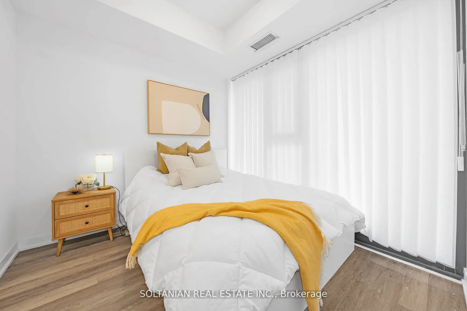Additional image 8 of 250 Lawrence Avenue 320