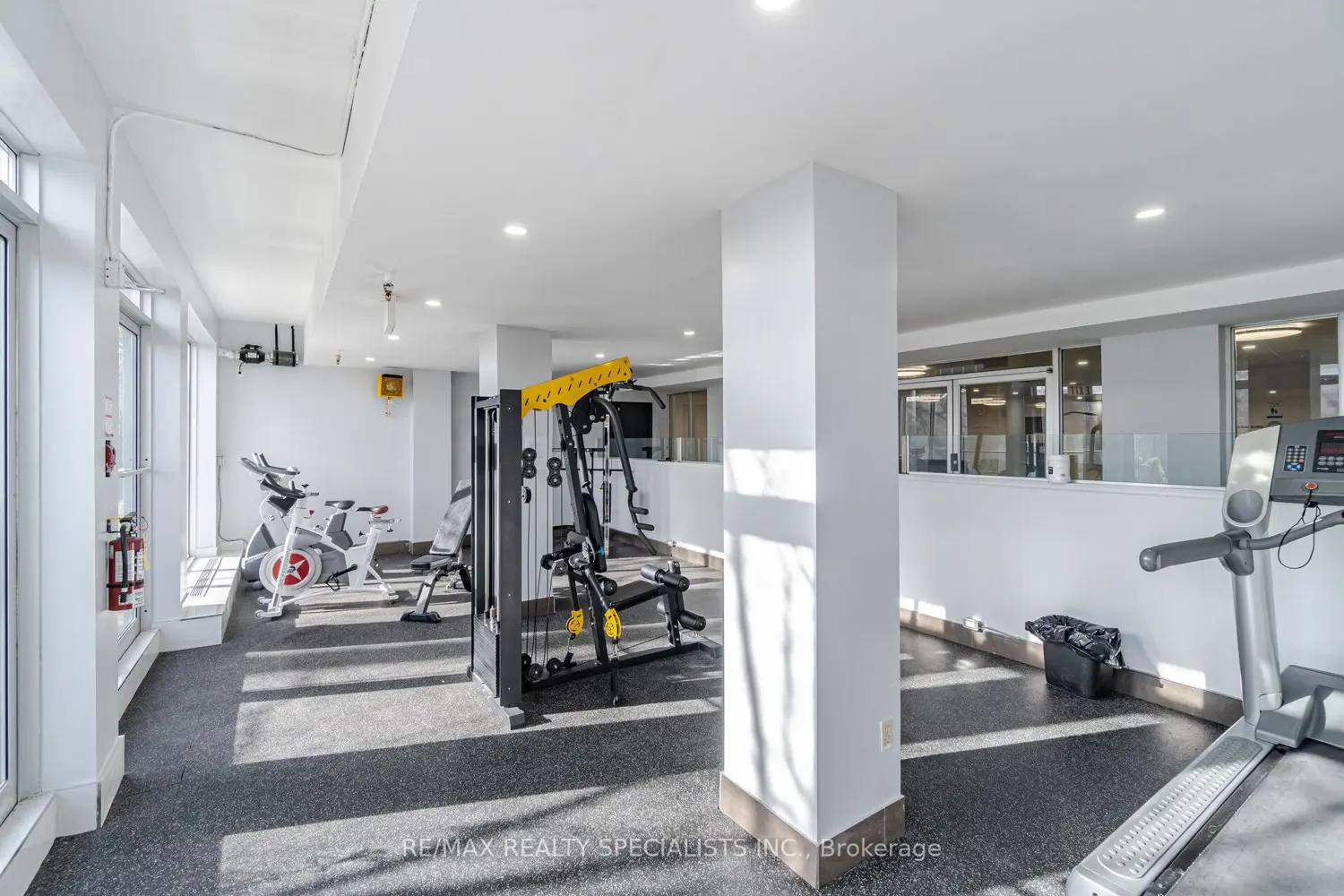 Additional image 17 of 3025 The Credit Woodlands Road 325