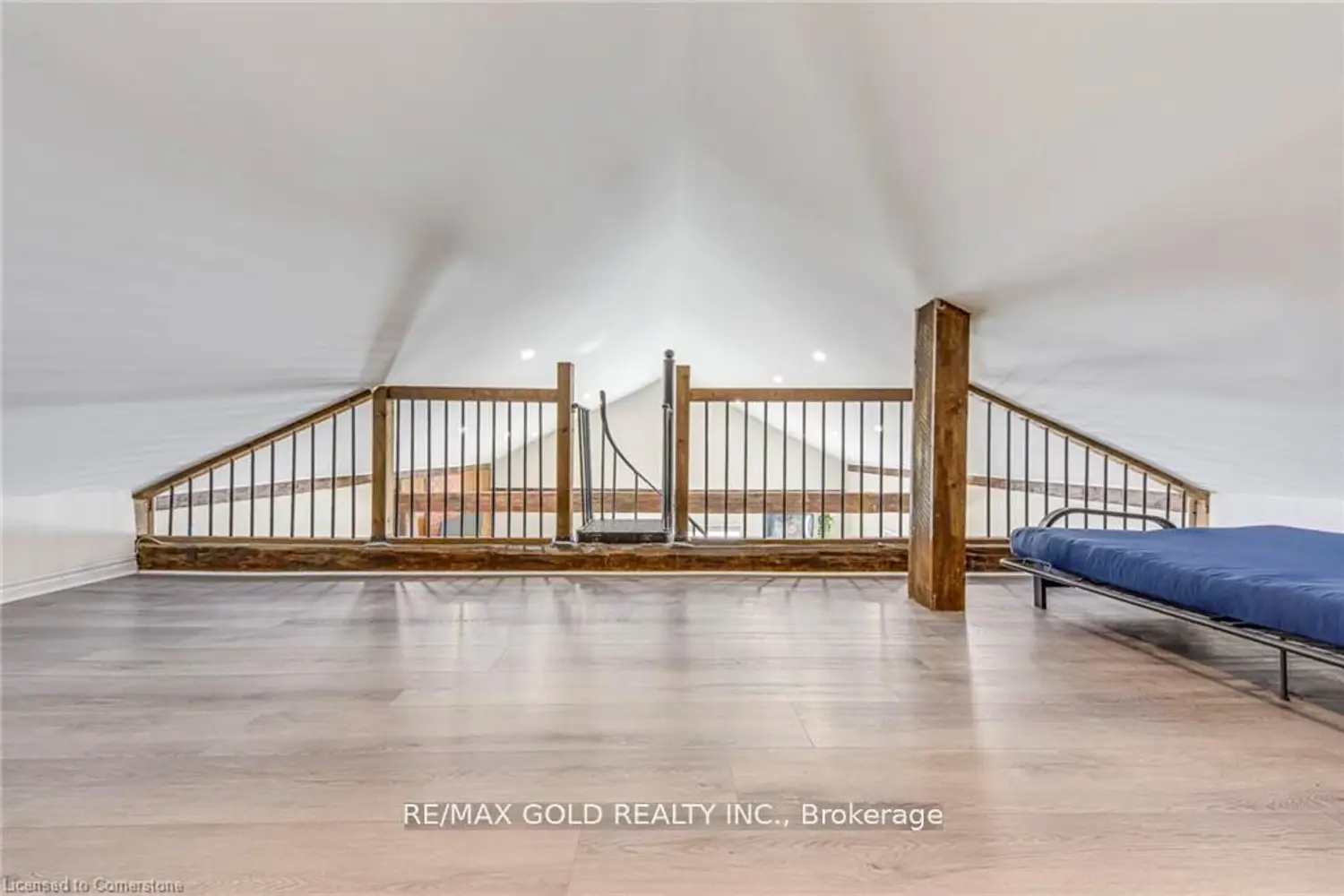 Additional image 18 of 3590 Lakeshore Road