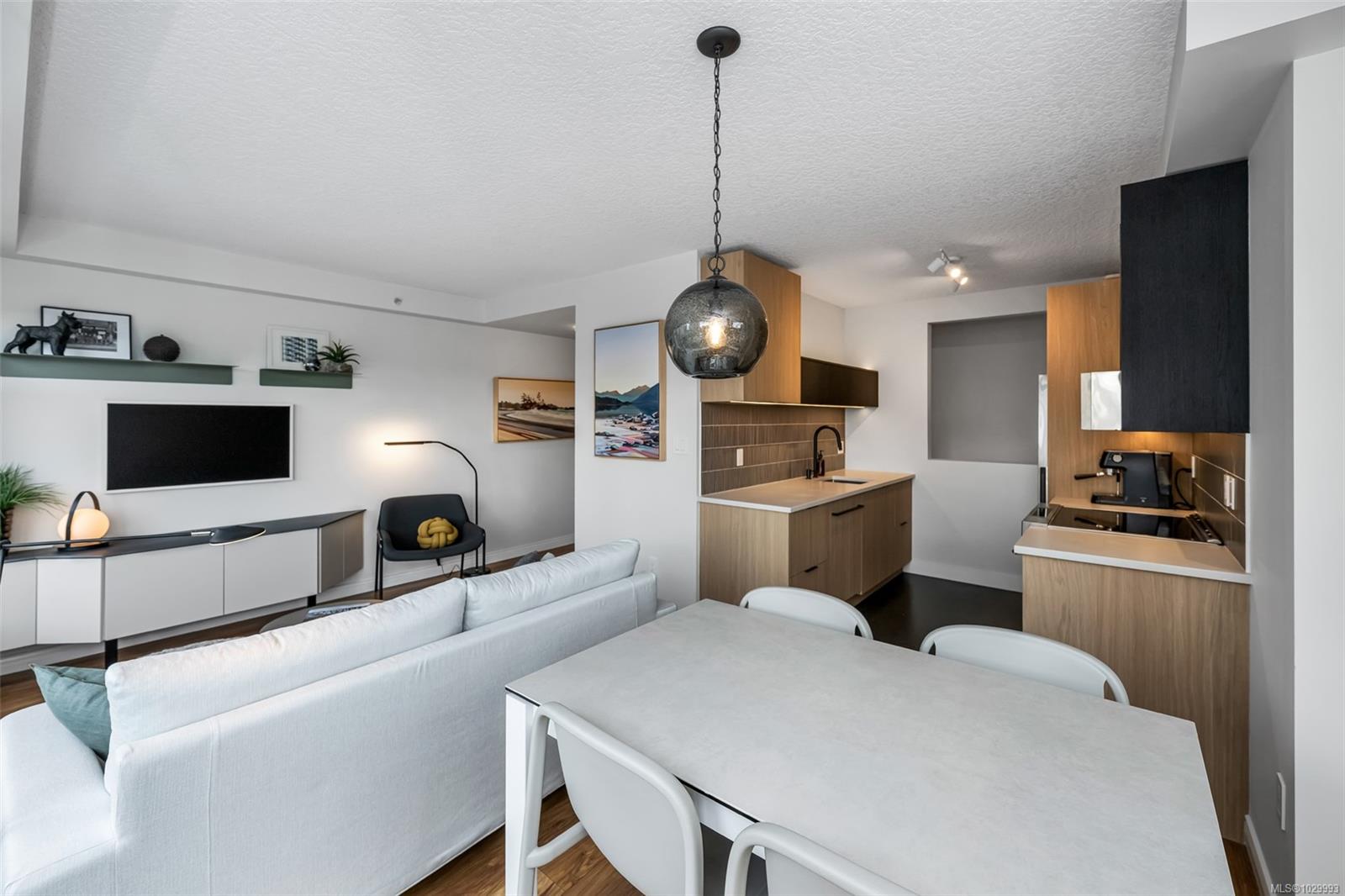 Additional image 4 of 509-1030 Yates Street, Victoria, BC, V8V 5A7