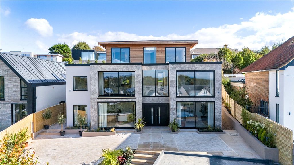 5 bed detached house for saleHill Brow, Hove, East Sussex BN3