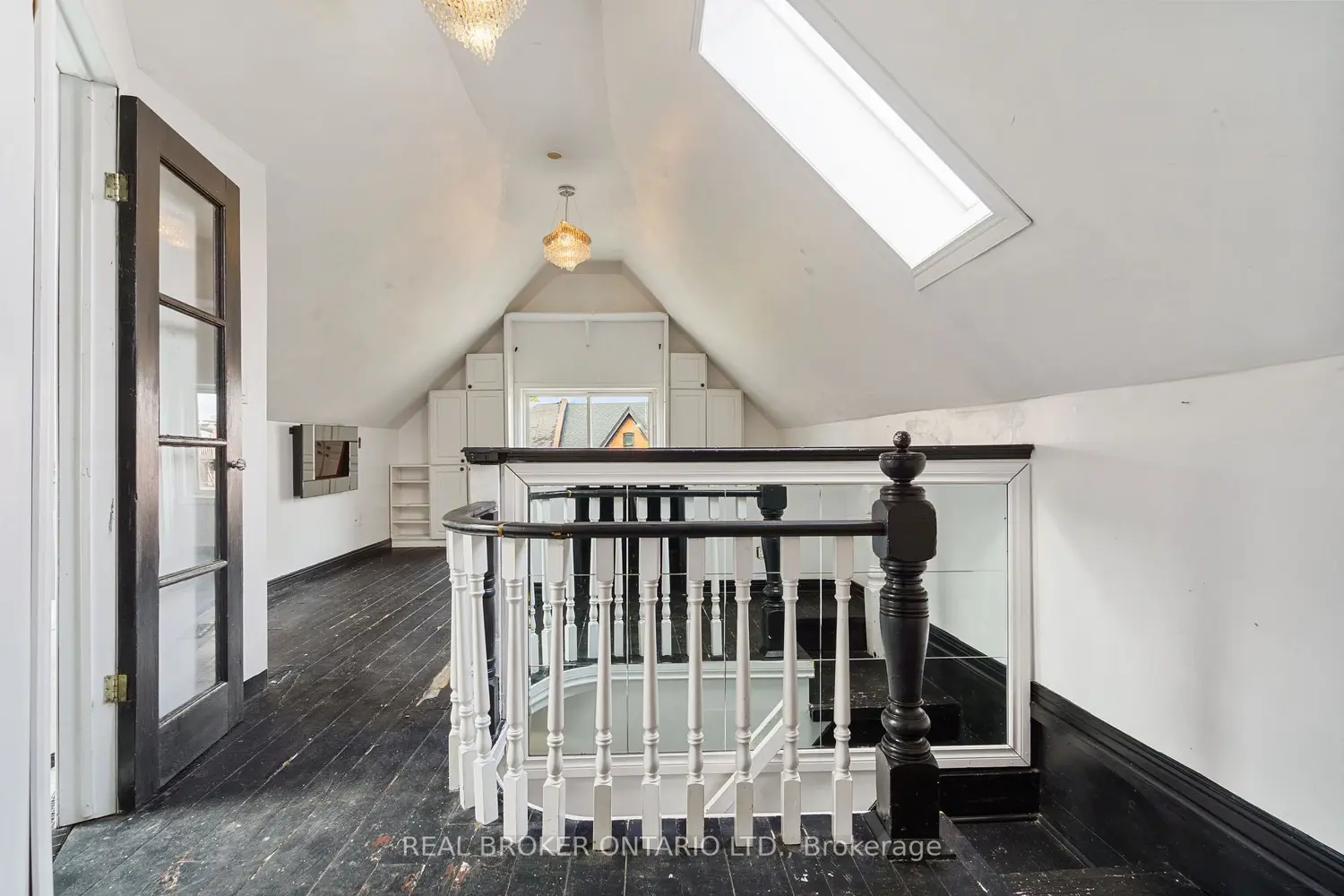 Additional image 10 of 125 Grant Avenue