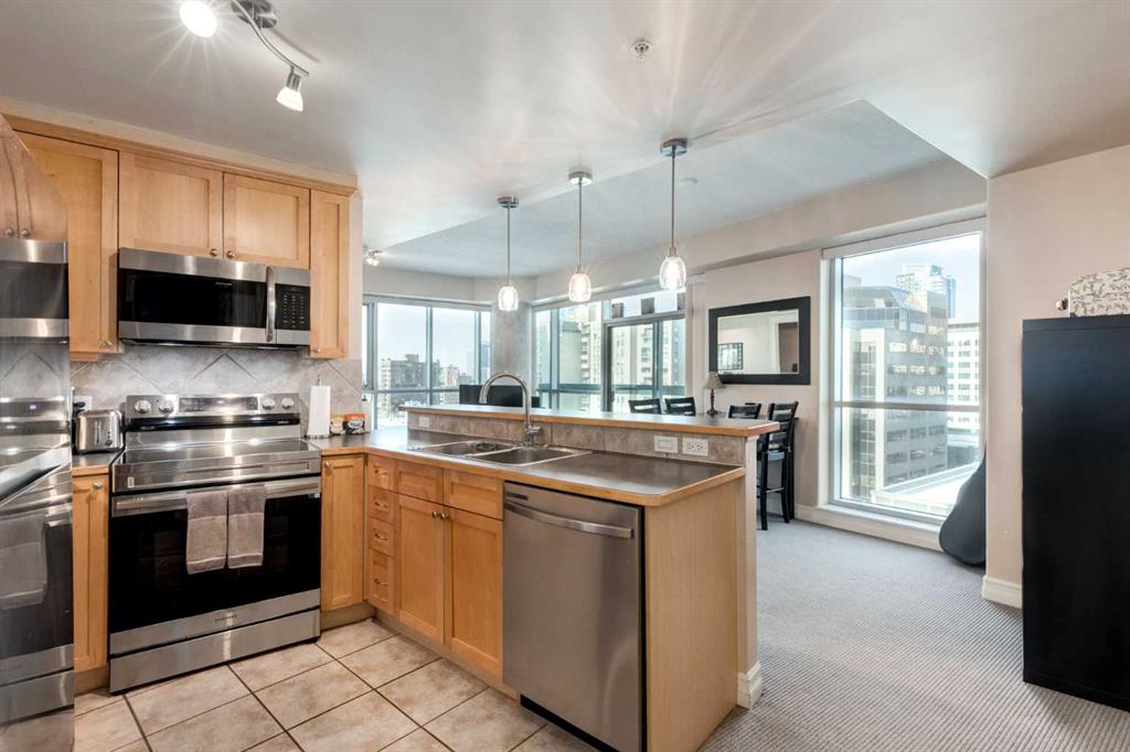 Additional image 6 of 905-836 15 Avenue SW, Calgary, AB, T2T 1S2