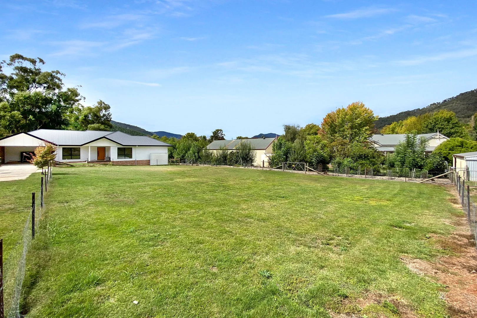 Additional image 4 of 10 Stockman Drive, Bright VIC 3741