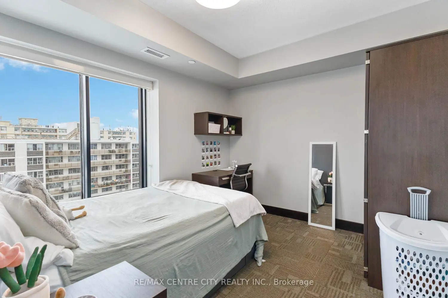 Additional image 13 of 1235 Richmond Street 1218