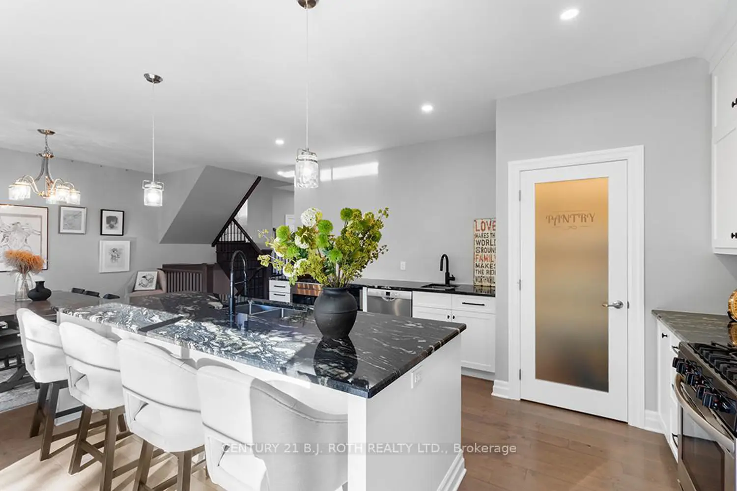 Additional image 3 of 1076 7Th Avenue