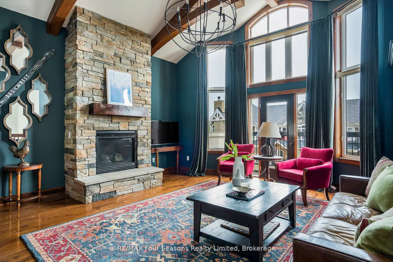 106 Venture Boulevard