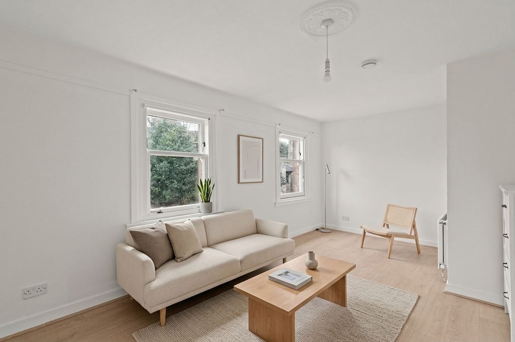 Additional image 6 of 3 bed flat for saleSt. John Street, Stirling FK8