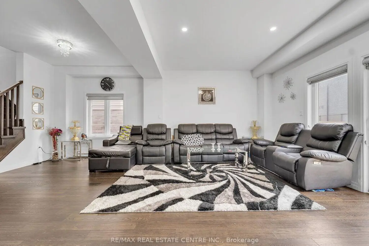 Additional image 9 of 30 Times Square Boulevard 177