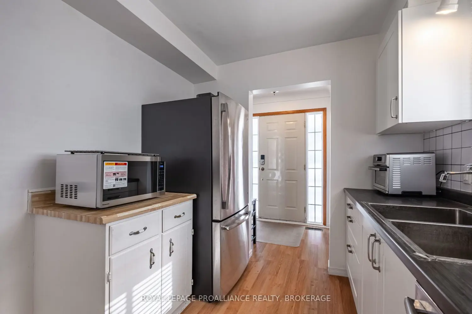 Additional image 5 of 687 Harrow Place