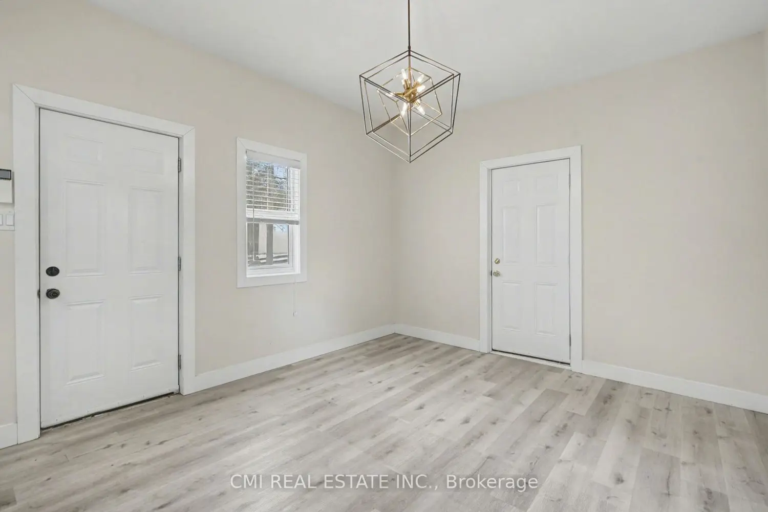 Additional image 9 of 2546 Wilson Street