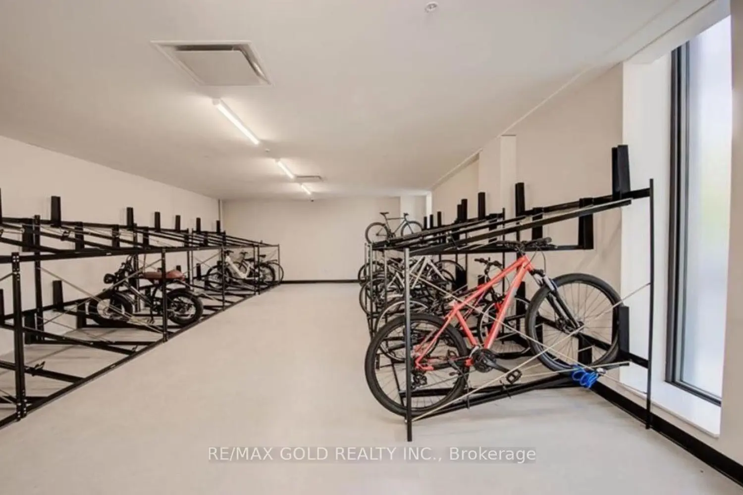 Additional image 12 of 741 King Street 1302