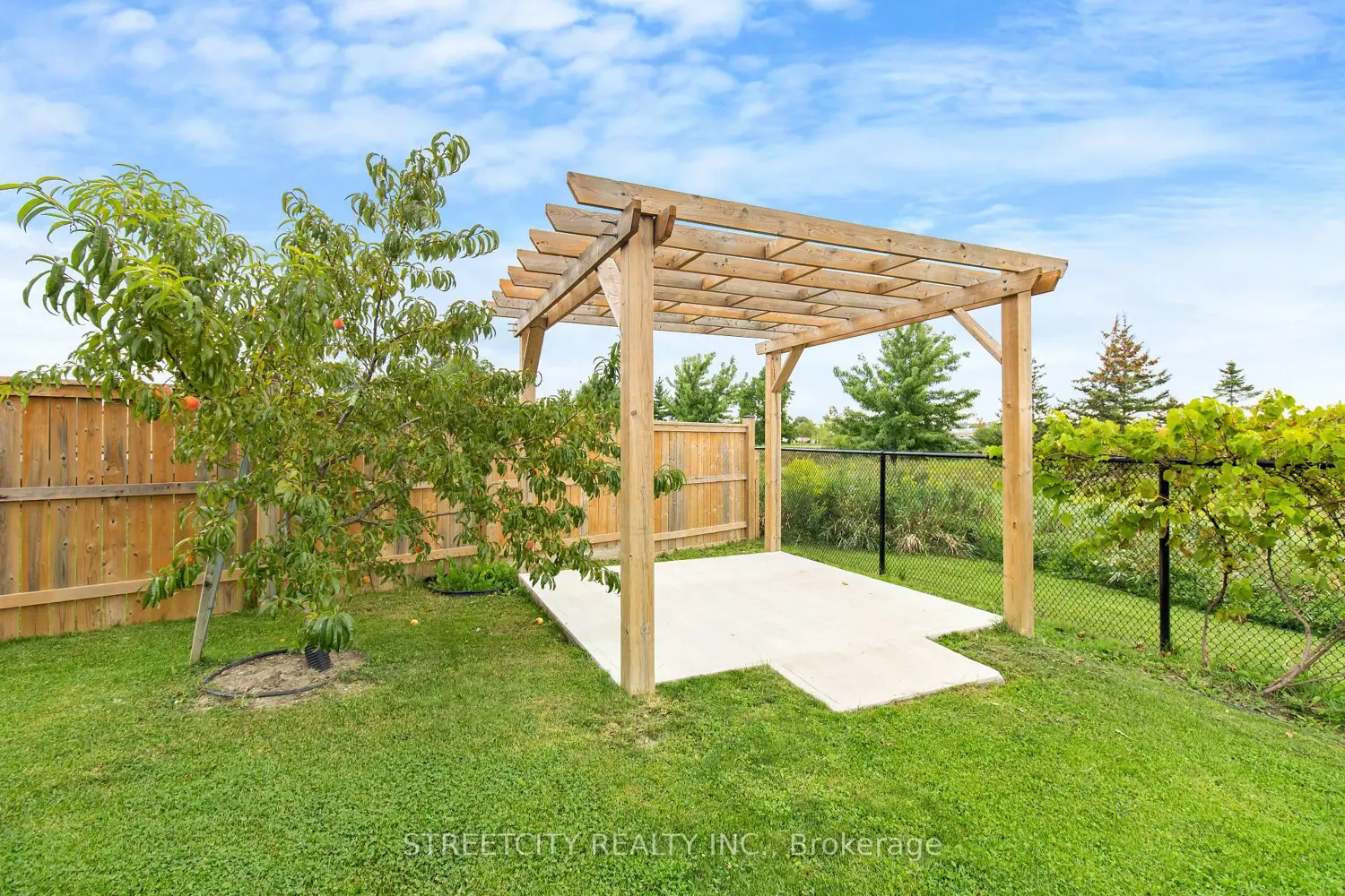 Additional image 12 of 4453 Lismer Lane