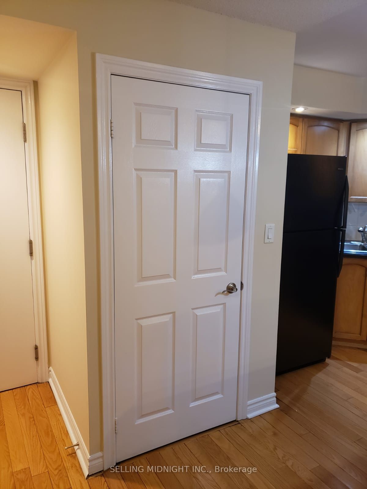 Additional image 3 of 502-270 Wellington Street W, Toronto, ON, M5V 3P5