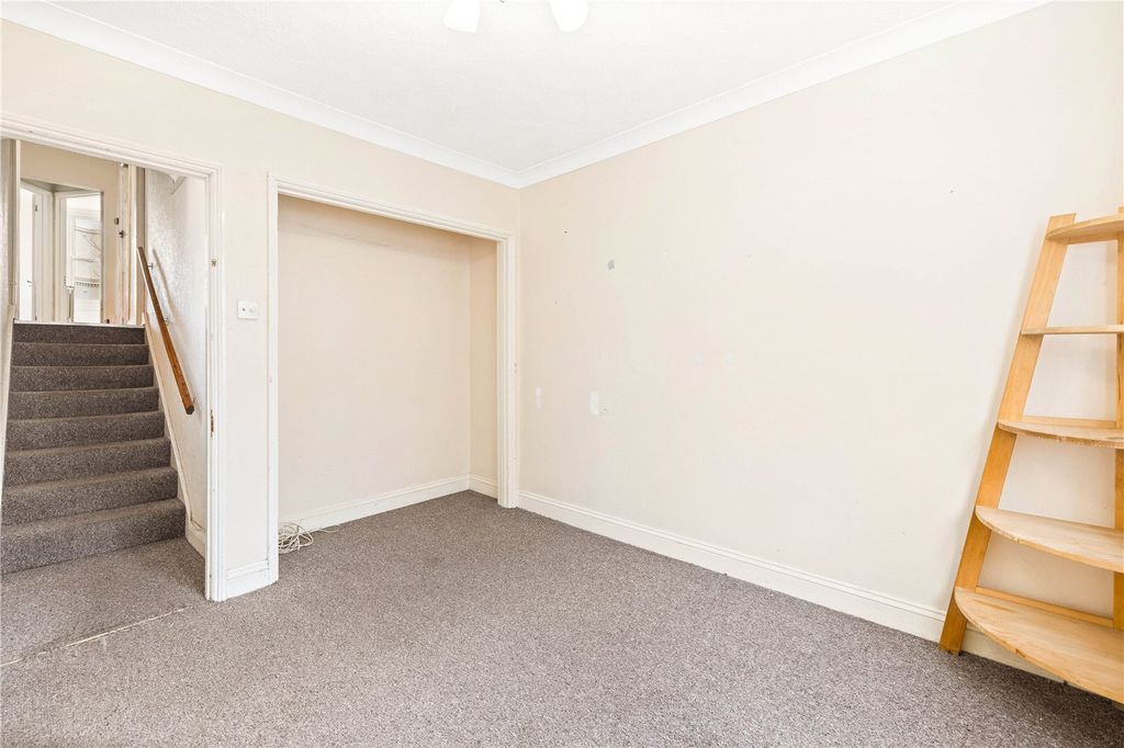 Additional image 3 of 2 bed flat for saleBrunswick Road, Hove, East Sussex BN3