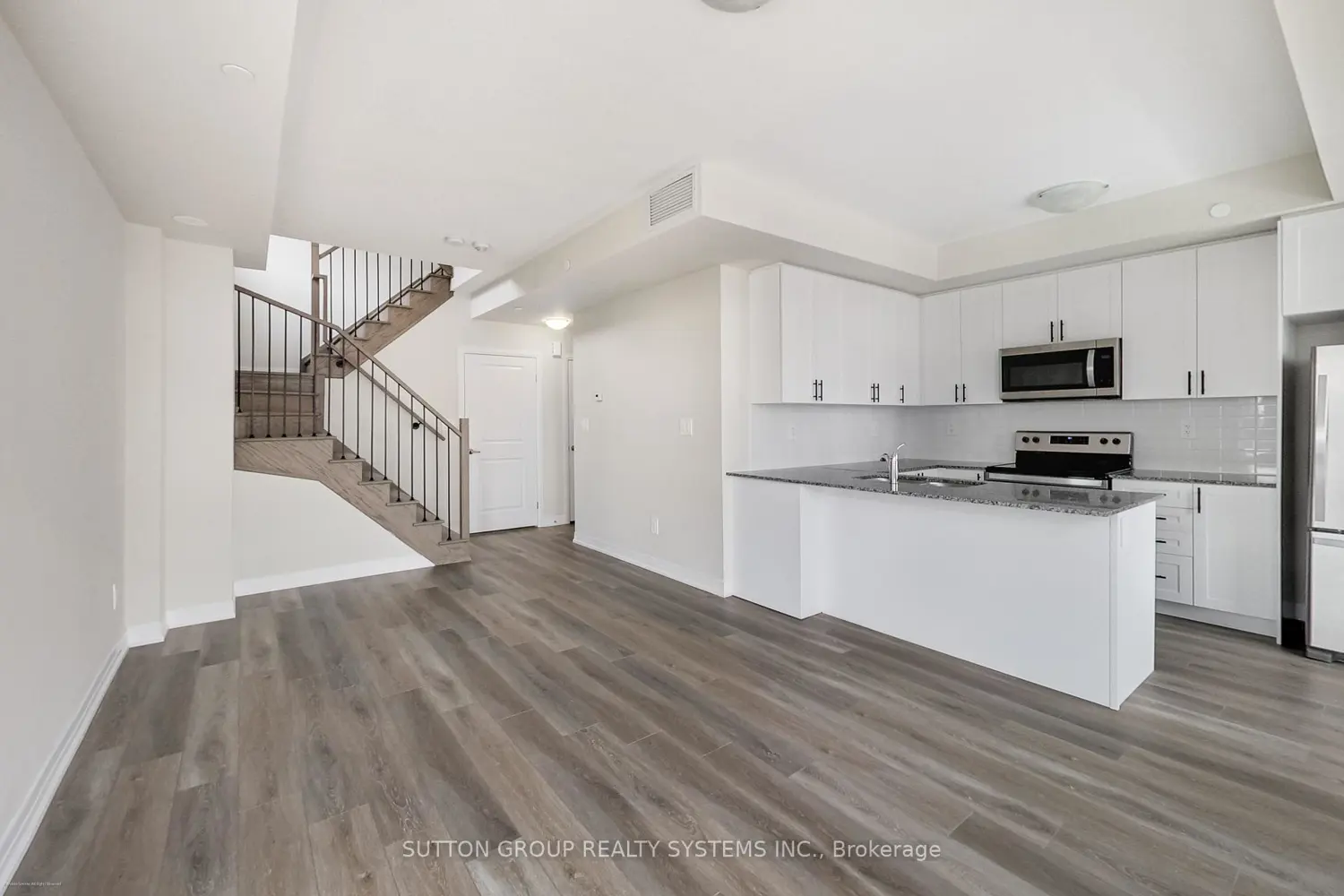 Additional image 5 of 1593 Rose Way 102