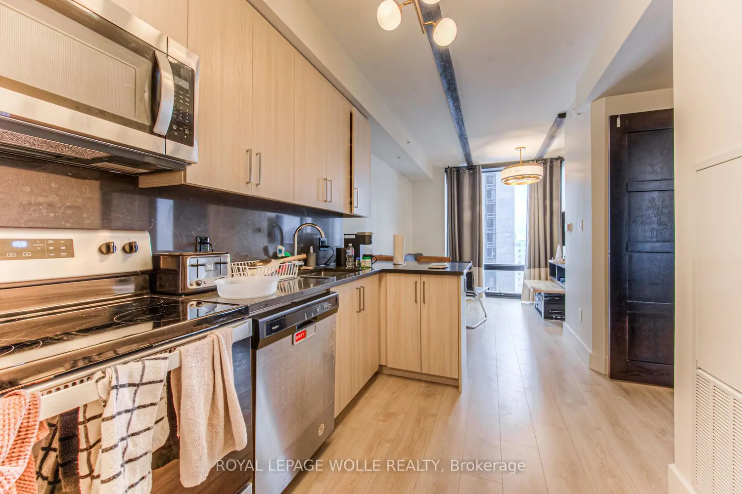 Additional image 4 of 145 Columbia Street 1210