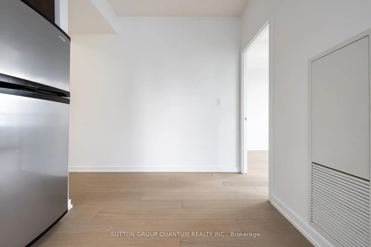 Additional image 10 of 65 Bremner Boulevard 3805