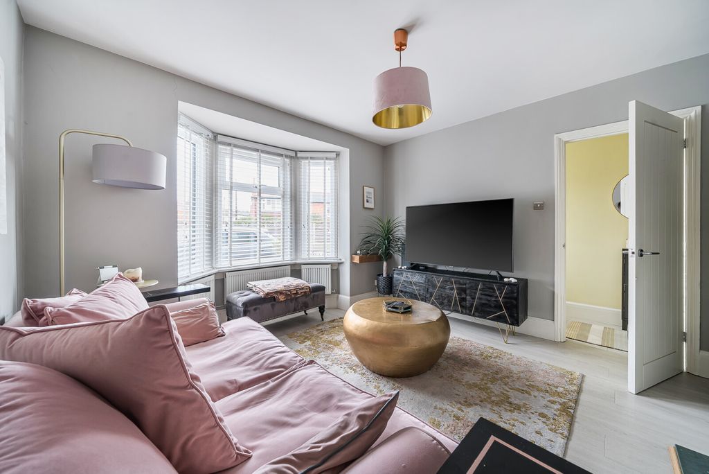 Additional image 13 of 2 bed semi-detached house for saleThames Street, Weybridge KT13