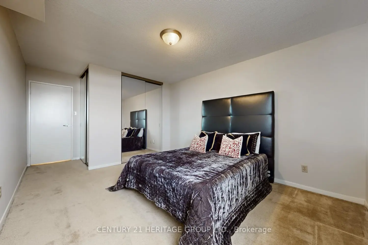 Additional image 6 of 7811 Yonge Street Ph7