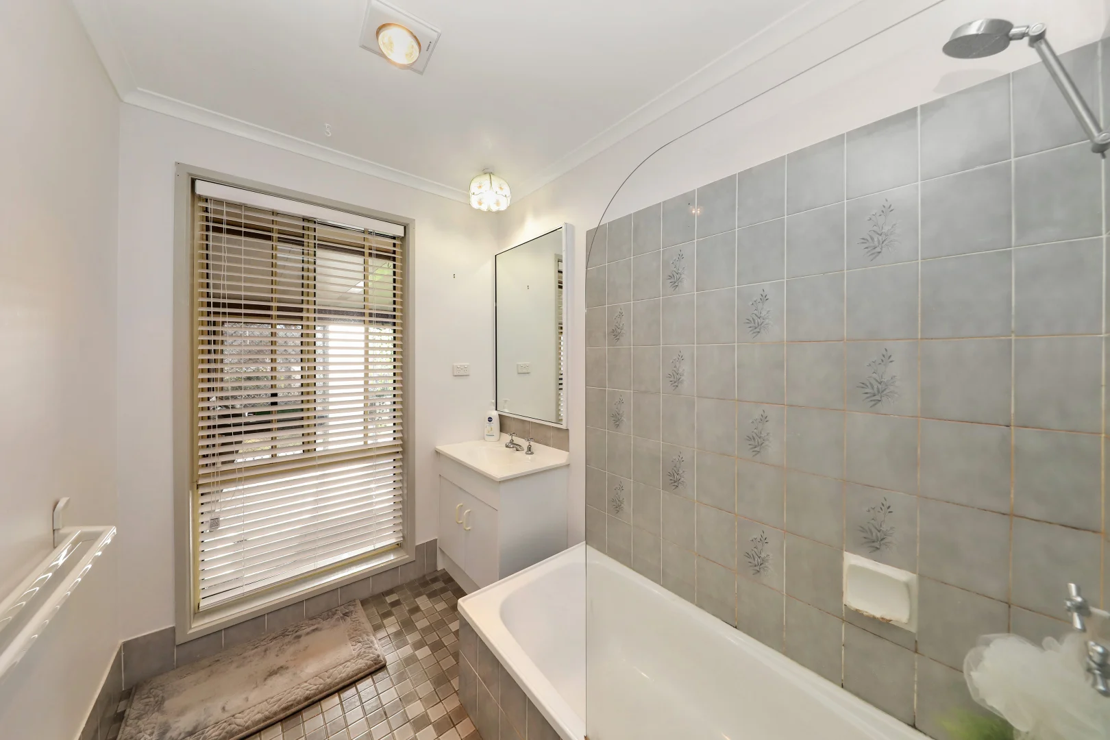 Additional image 5 of 58-60 Gundagai Street, Adelong NSW 2729