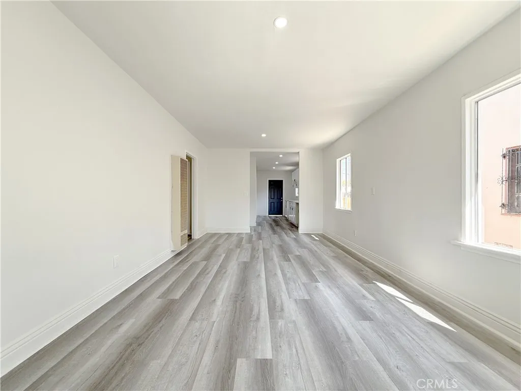 Additional image 32 of 923 E 97th Street, Los Angeles, CA 90002